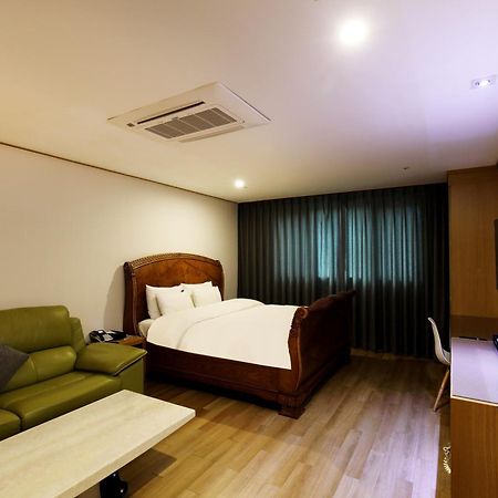 Paju Golden Hill Hotel Buitenkant foto