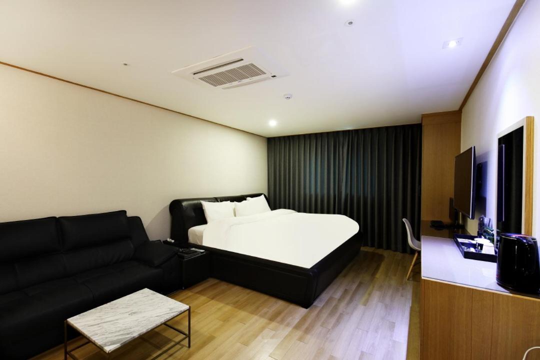 Paju Golden Hill Hotel Buitenkant foto