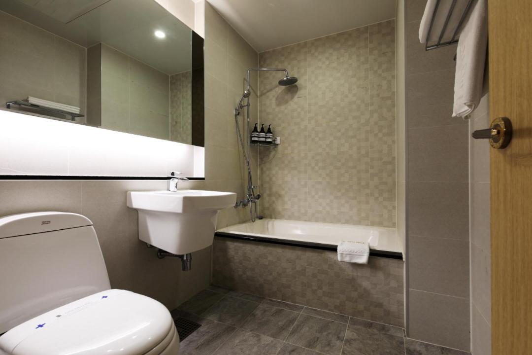 Paju Golden Hill Hotel Buitenkant foto