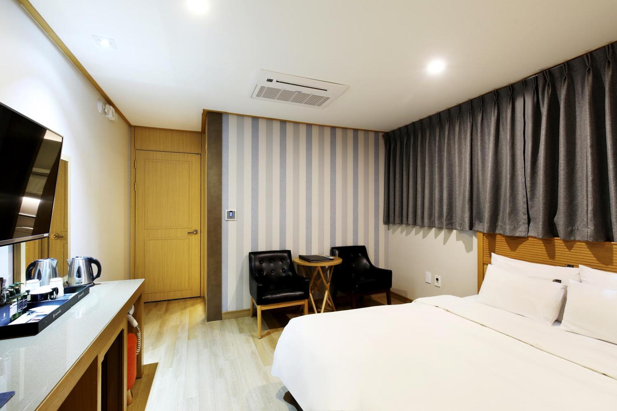 Paju Golden Hill Hotel Buitenkant foto